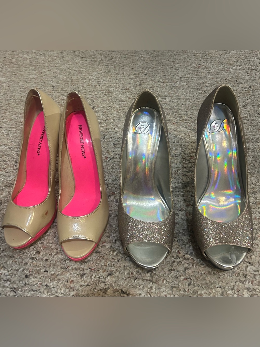 Newport News Beige Patent Peep-Toe Pumps with Hot Pink Insole
